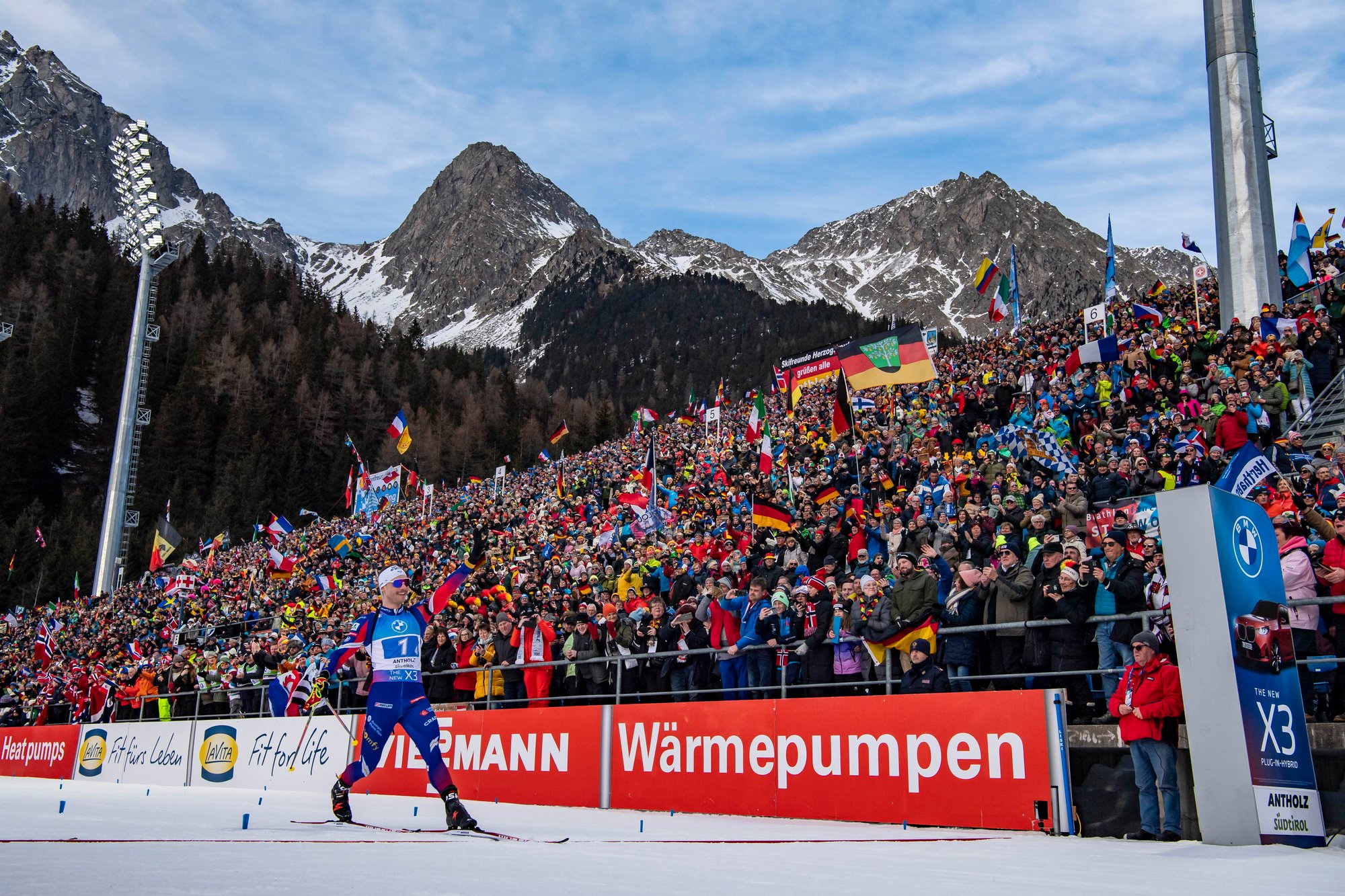 564_250125KVe0970 564_250125KVe0970