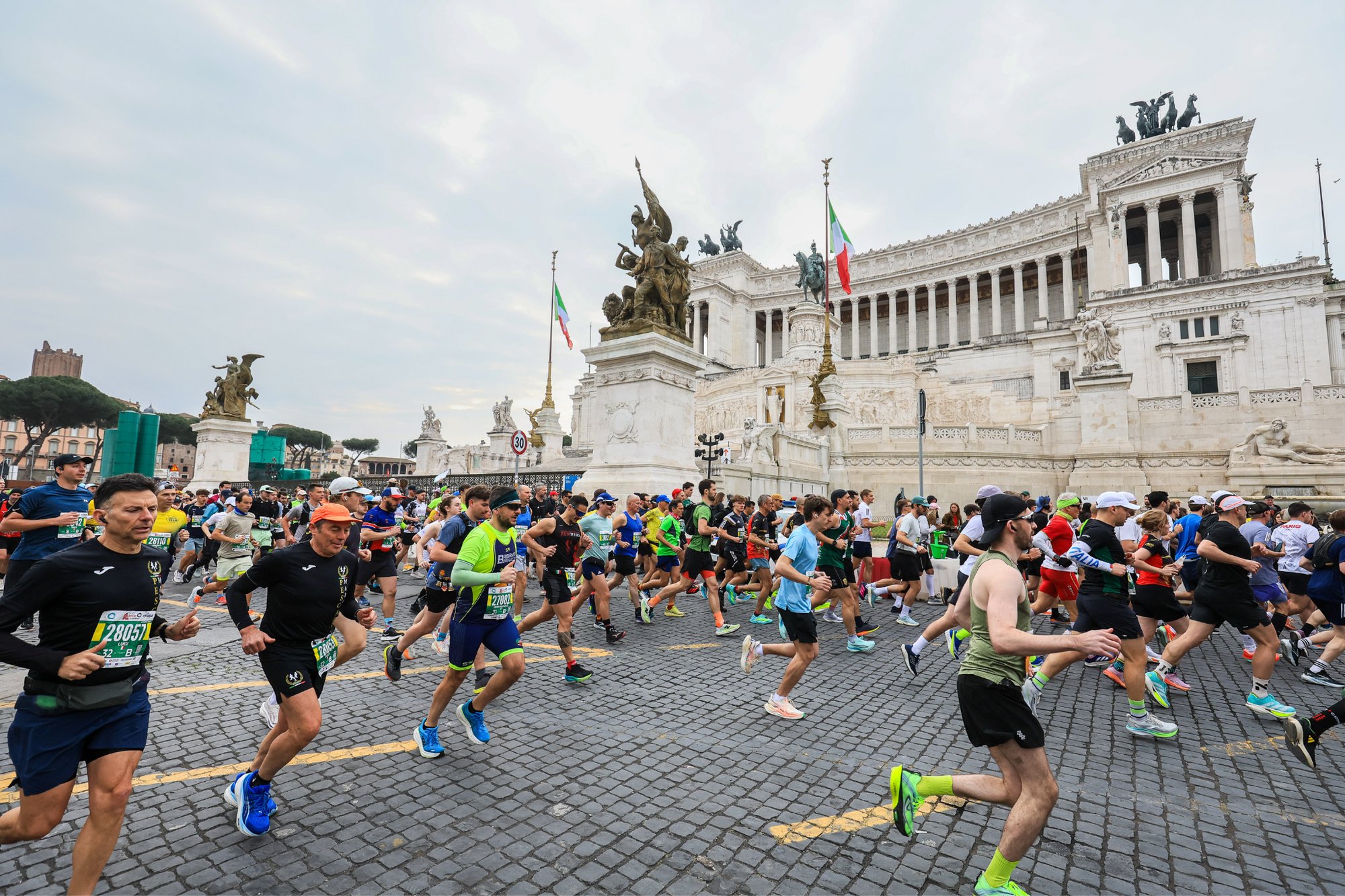 runners in rome
