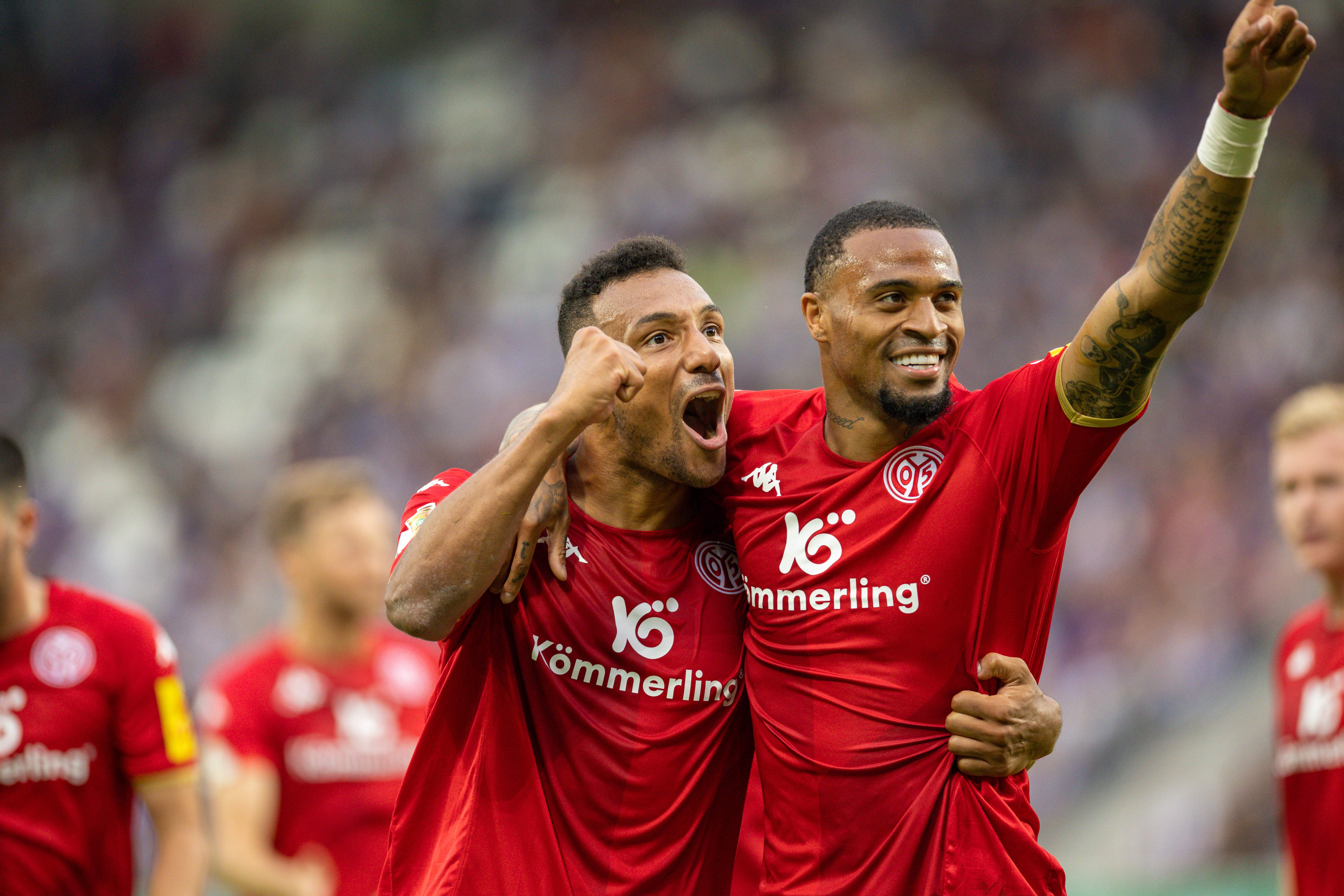 Jubelnde Spieler von Mainz05