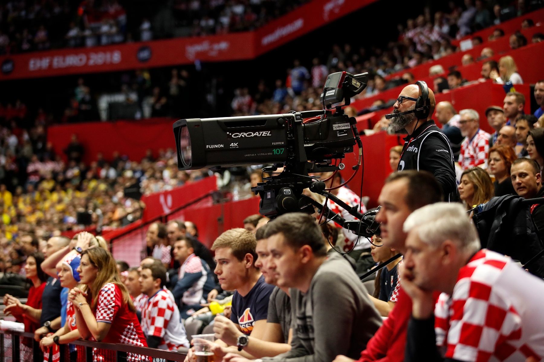 EURO 2018-cro swe-camera-photo-uros hocevar05_Original_119617-1