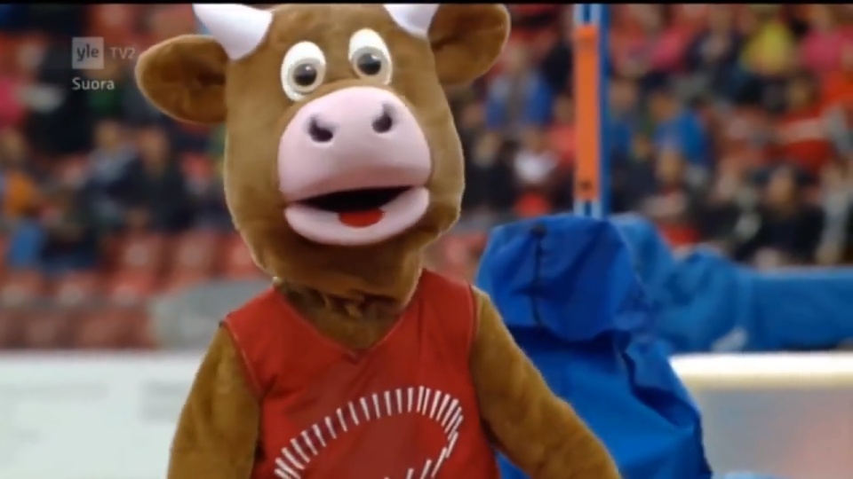 Cooly the Cow dancing in Zürich 2014